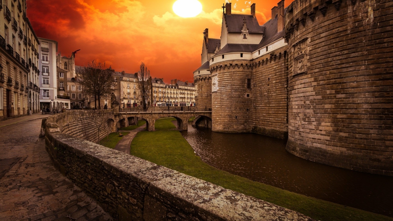 nantes-3237084_1920